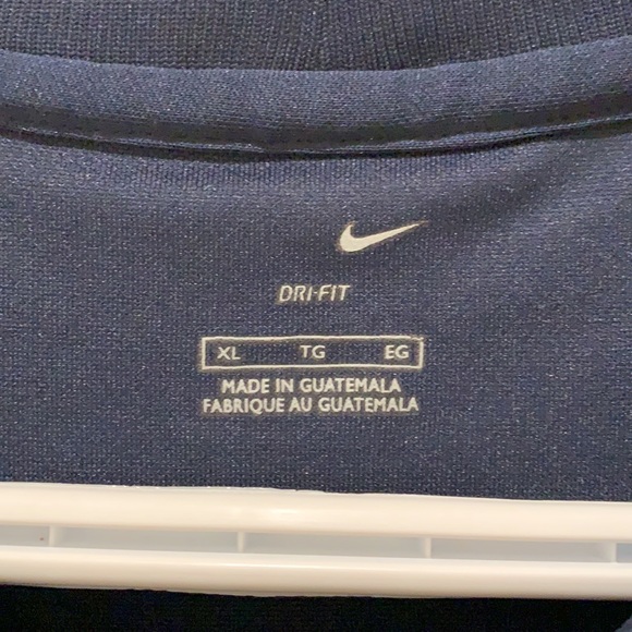 Men’s Nike shirt - Picture 2 of 3